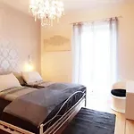 Homesuitehome Bed & Breakfast Meran