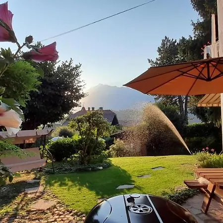 Home Suite Home Bed & Breakfast 住宿加早餐酒店 3*