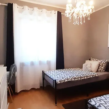 Homesuitehome 3*