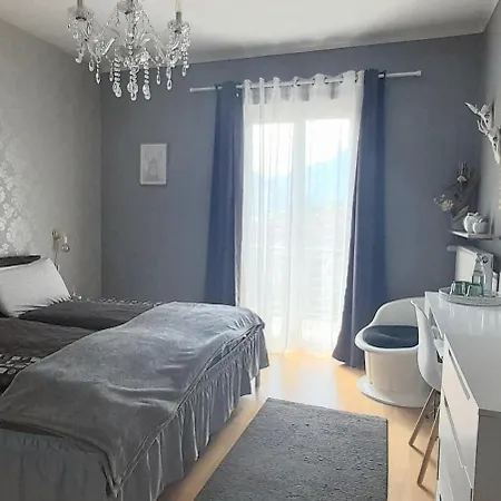 לינה וארוחת בוקר Homesuitehome 3*