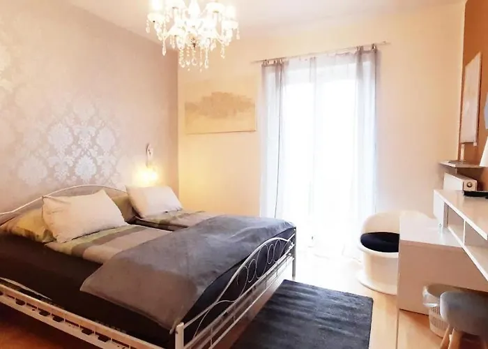 Homesuitehome Bed & Breakfast Merano